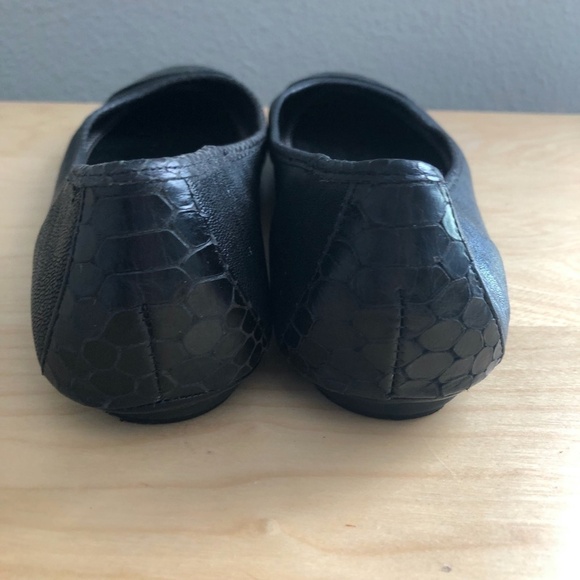 BANANA REPUBLIC Ballet Flats - Picture 6 of 11